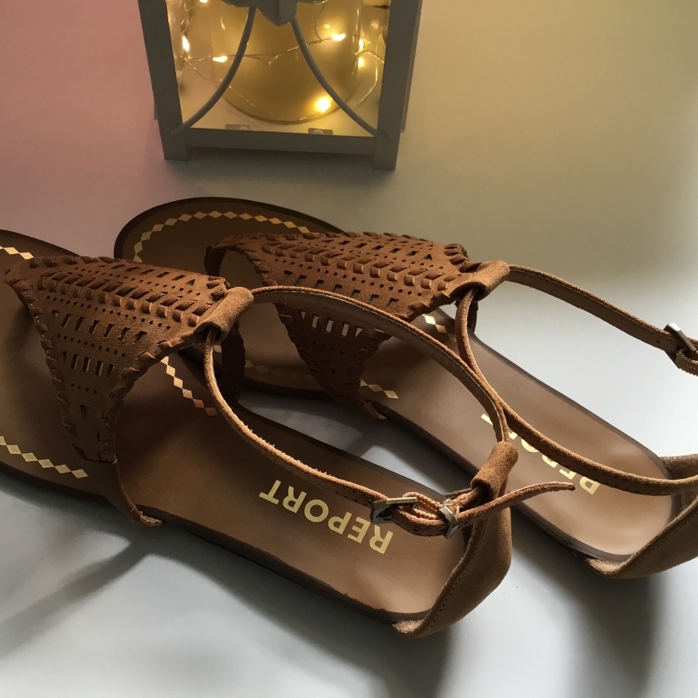 Report Women's Ladon Flat Sandal, Tan color